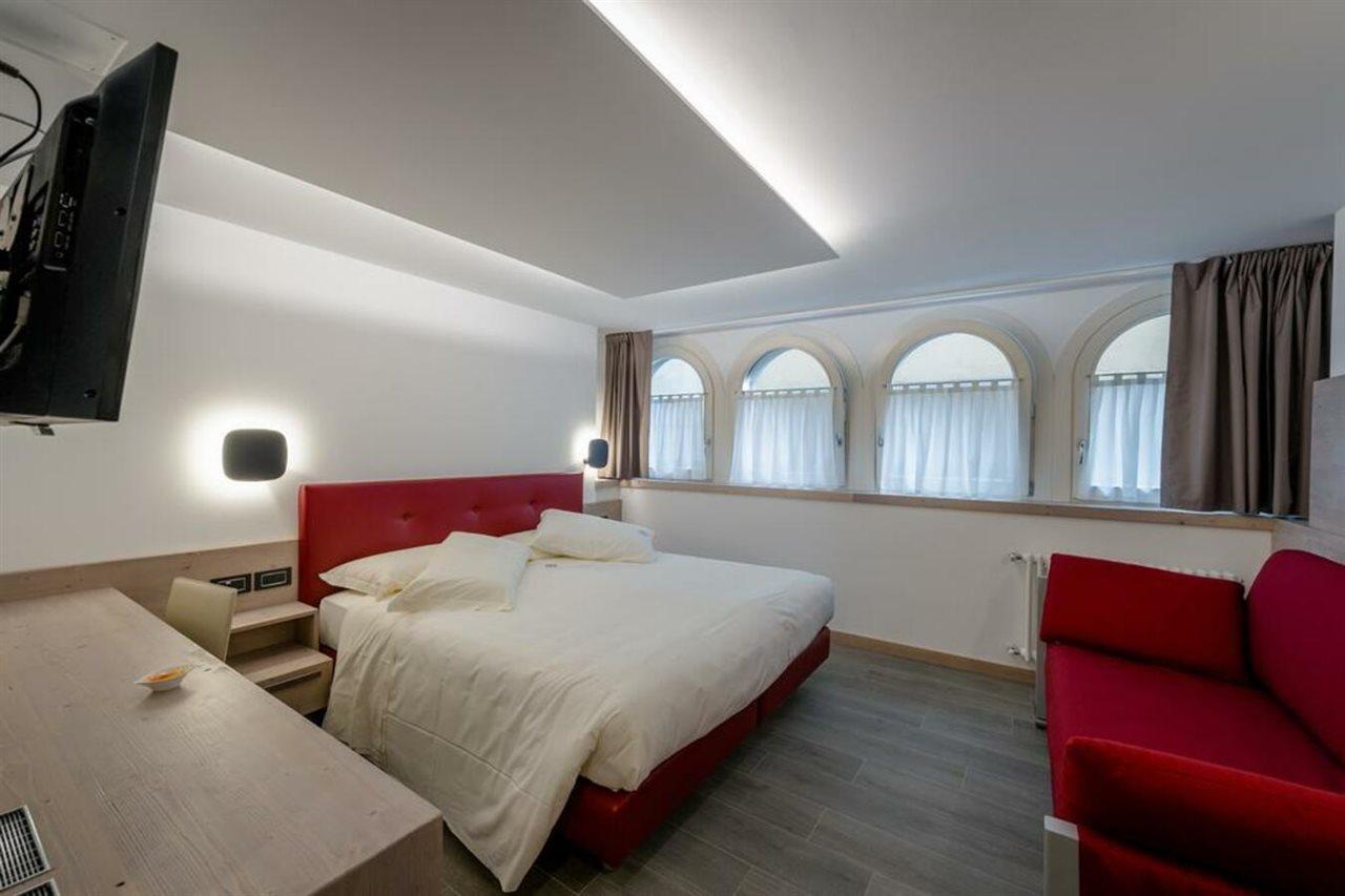 Hotel Ambra มิลาน ภายนอก รูปภาพ