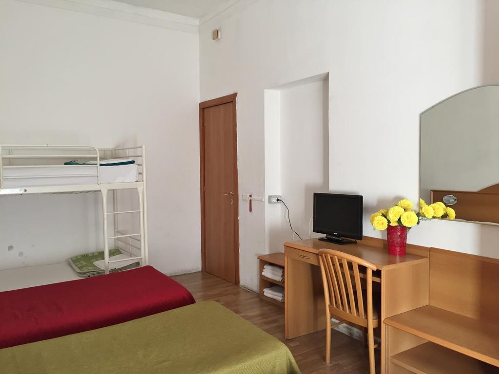 Hotel Ambra มิลาน ภายนอก รูปภาพ
