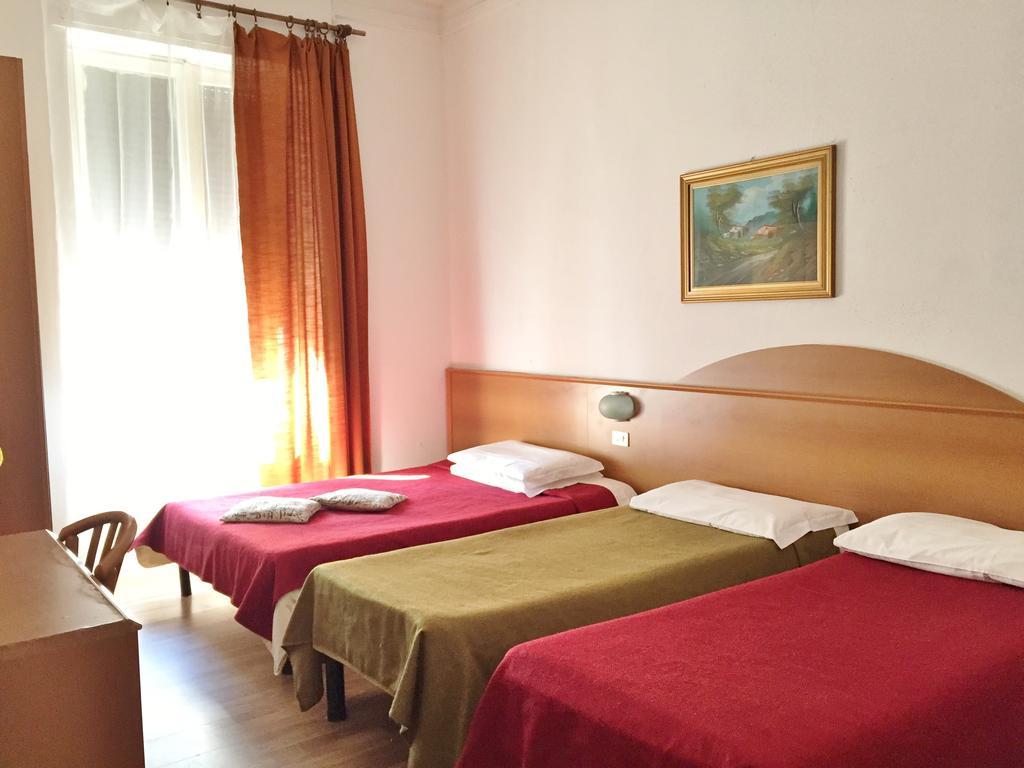 Hotel Ambra มิลาน ภายนอก รูปภาพ
