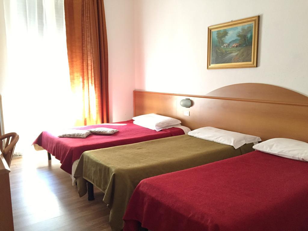 Hotel Ambra มิลาน ภายนอก รูปภาพ