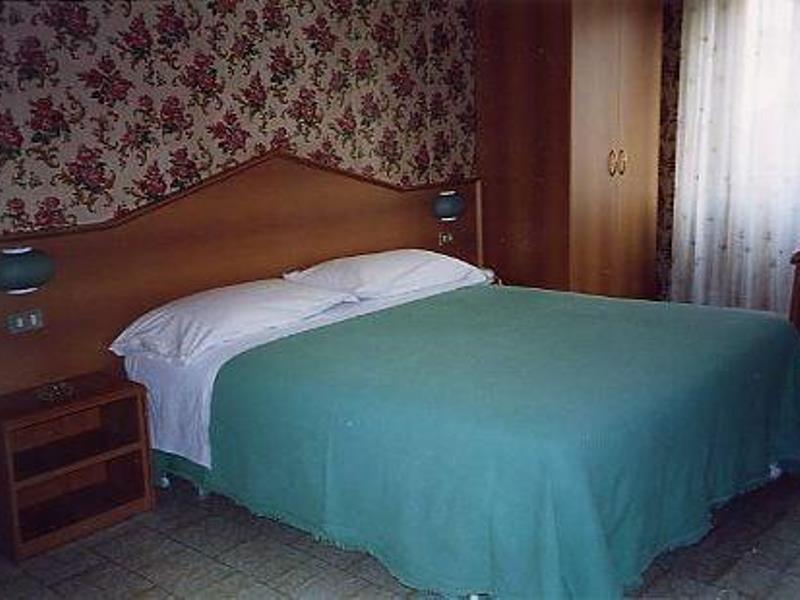 Hotel Ambra มิลาน ภายนอก รูปภาพ