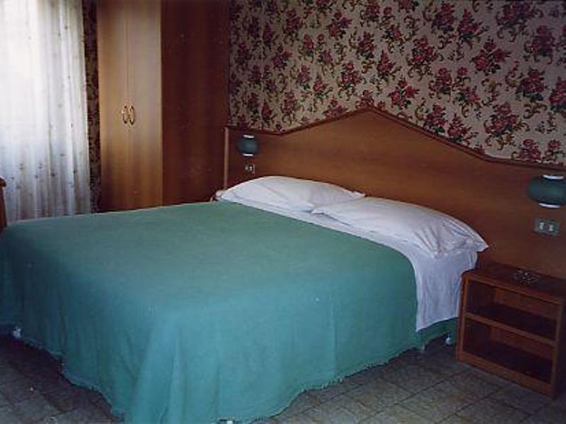Hotel Ambra มิลาน ภายนอก รูปภาพ